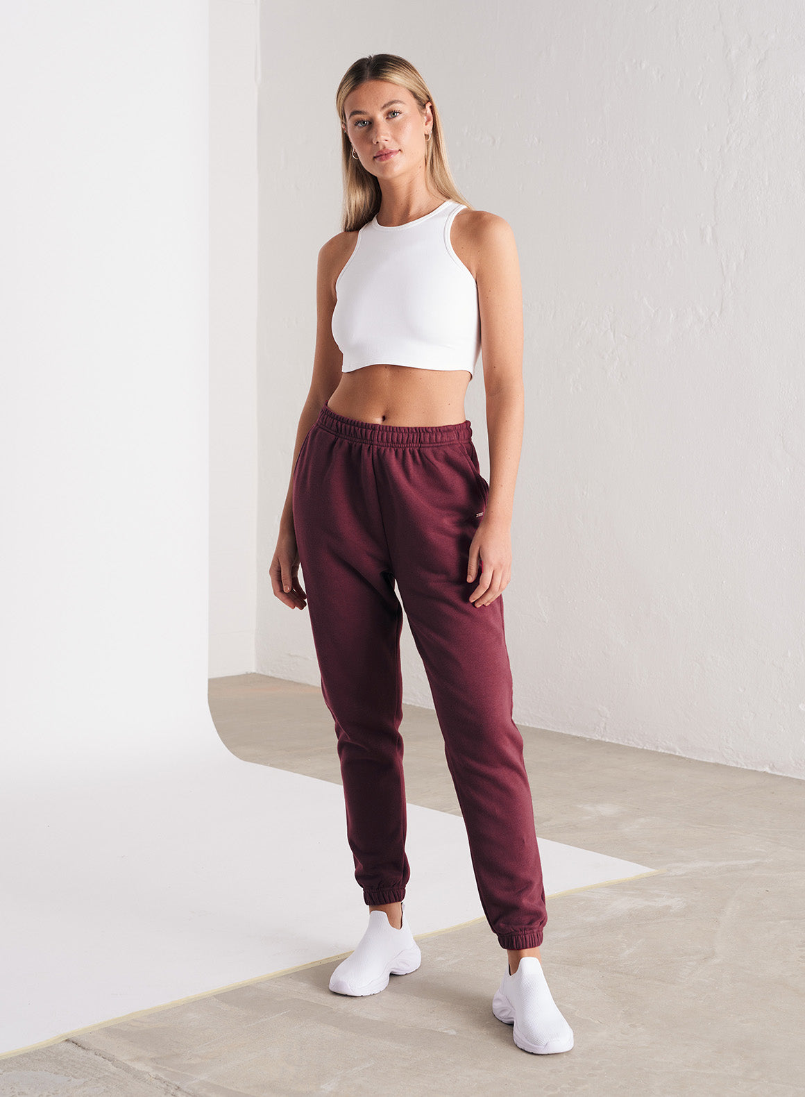 Store online for BORDEAUX CLASSIC SWEATPANTS AIMN NZ . Get started now
